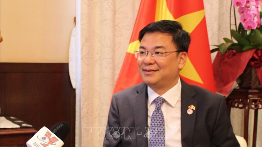 Vietnam desires to make greater contributions to future of Asia